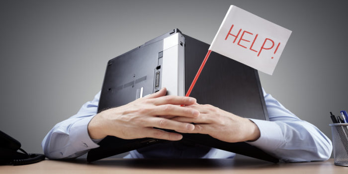 Die wenig vorhandenen IT-Experten in Unternehmen müssen immer mehr Aufgaben erfüllen- die Arbeitsbelastung nimmt zu. (Bildquelle: iStock/ BrianAJackson)